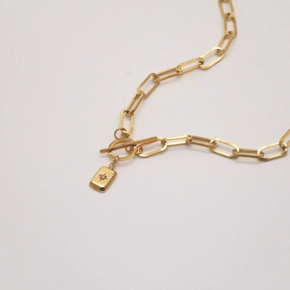 18k Gold Plated Starburst Pendant Necklace - Stylr