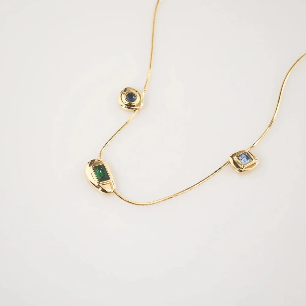 Meideya Amara Trio Stone Necklace — Dainty Gold Geometric