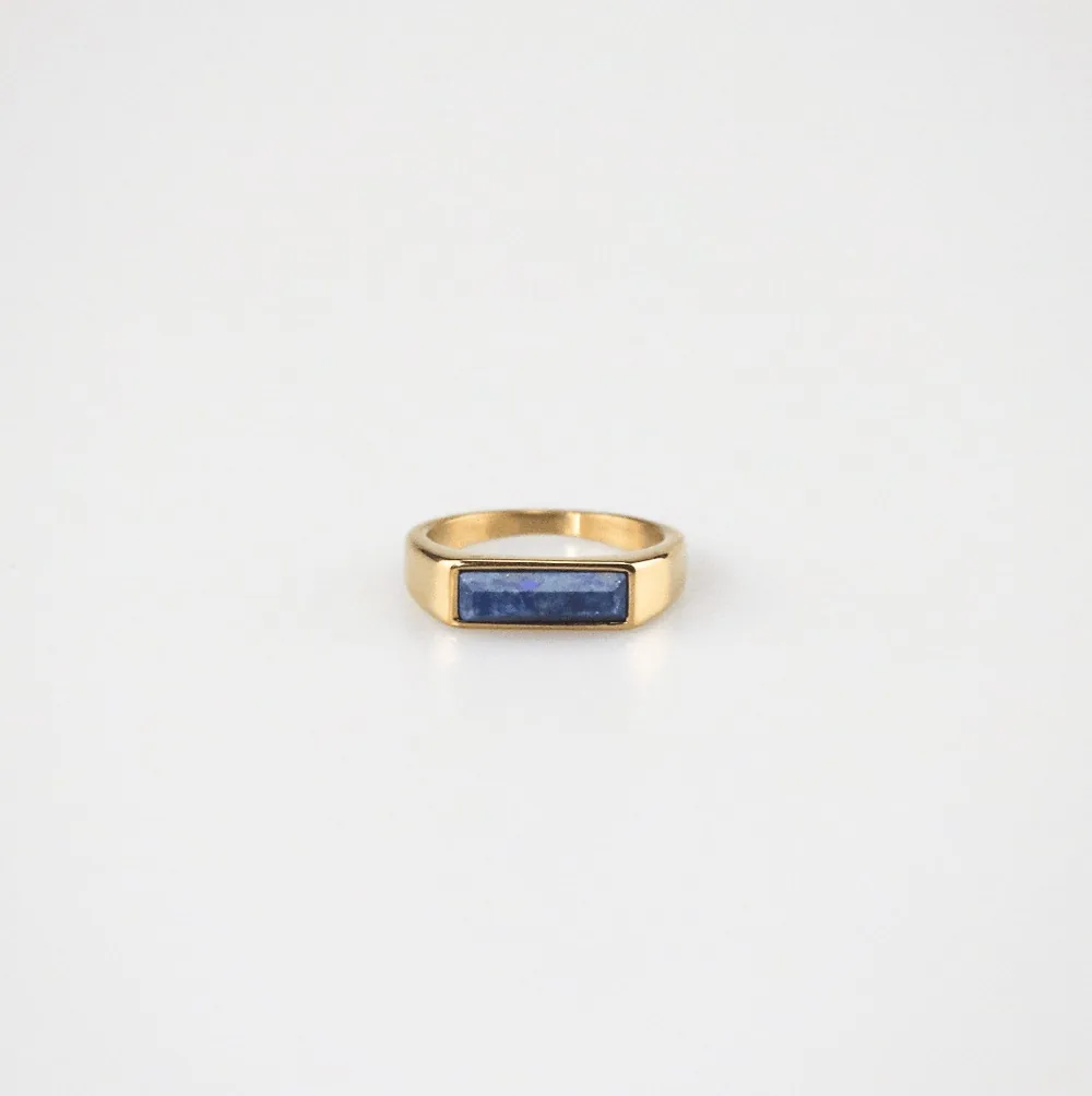 Bar Lapis Lazuli Ring - Hypoallergenic 18k Gold Plated