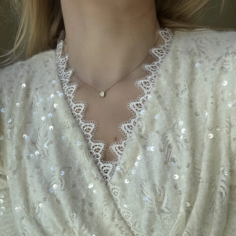 Hexa Spark Necklace – Waterproof Gold Pendant