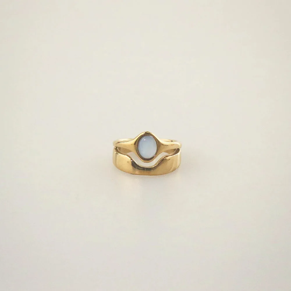 Meideya Hugo Ring — White Mother of Pearl Open-Front