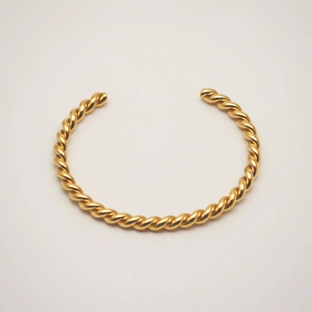 Niko Twisted Cuff Bracelet – Waterproof Dainty Bracelet