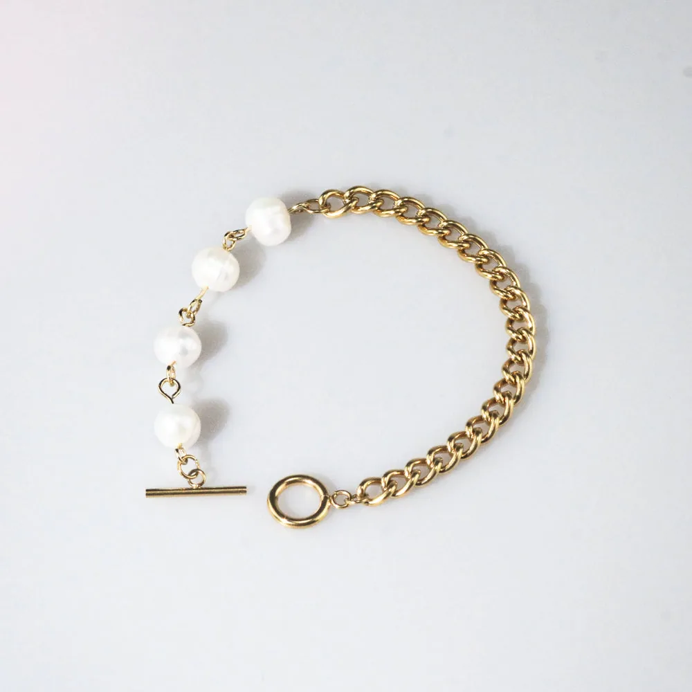 Pearl & Chain Toggle Bracelet | Waterproof Gold Plated Jewelry