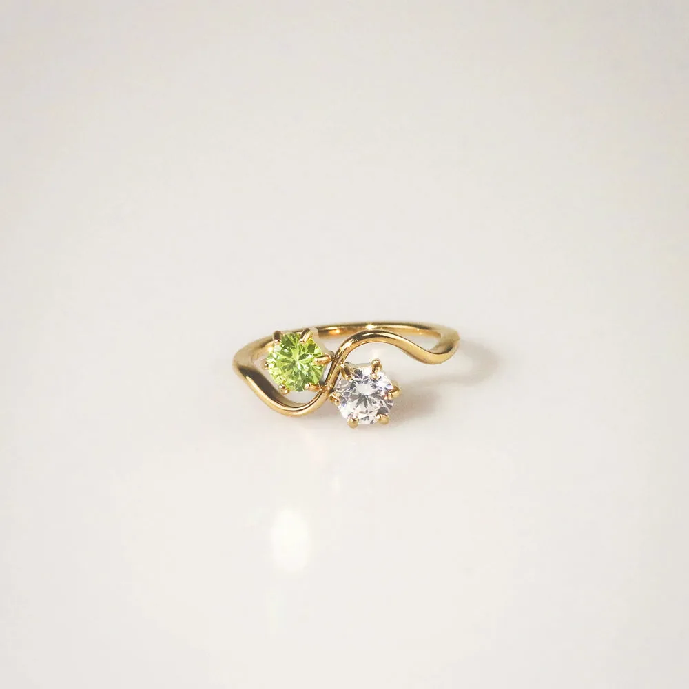 Peridot & White CZ Wave Ring – Waterproof 316L Stainless Steel