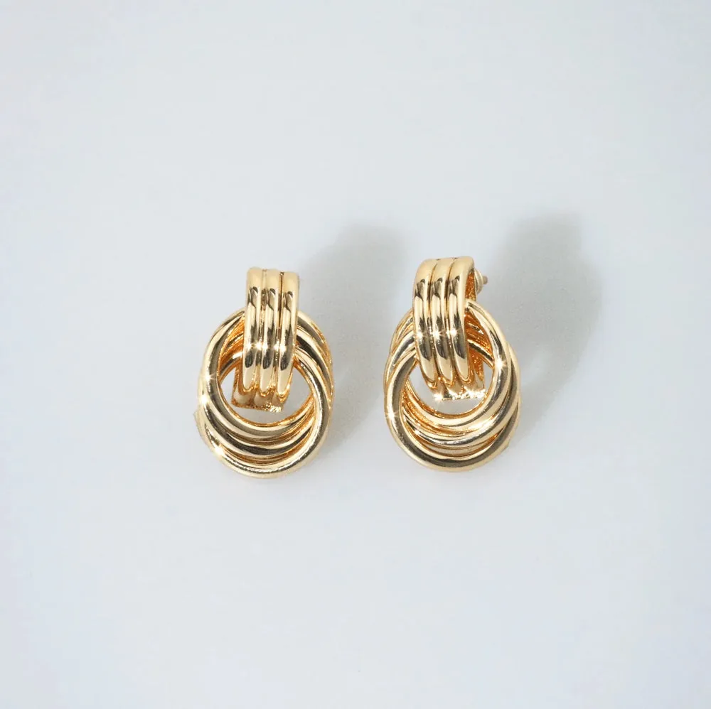 Promise Knots Earrings – 18k Gold Plated Charm Earrings