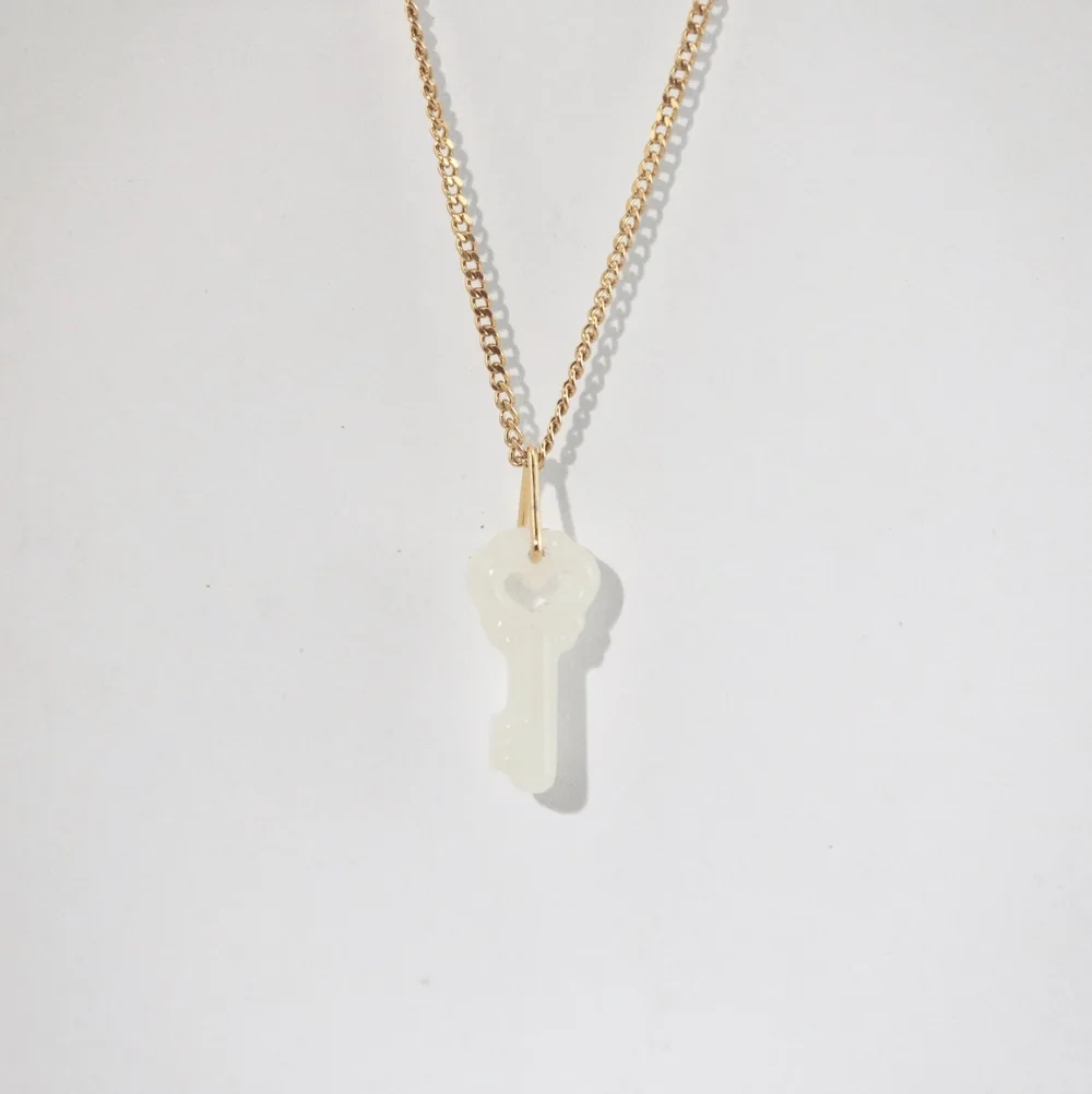 Pure Key Jade Necklace – Waterproof 18k Gold Plated
