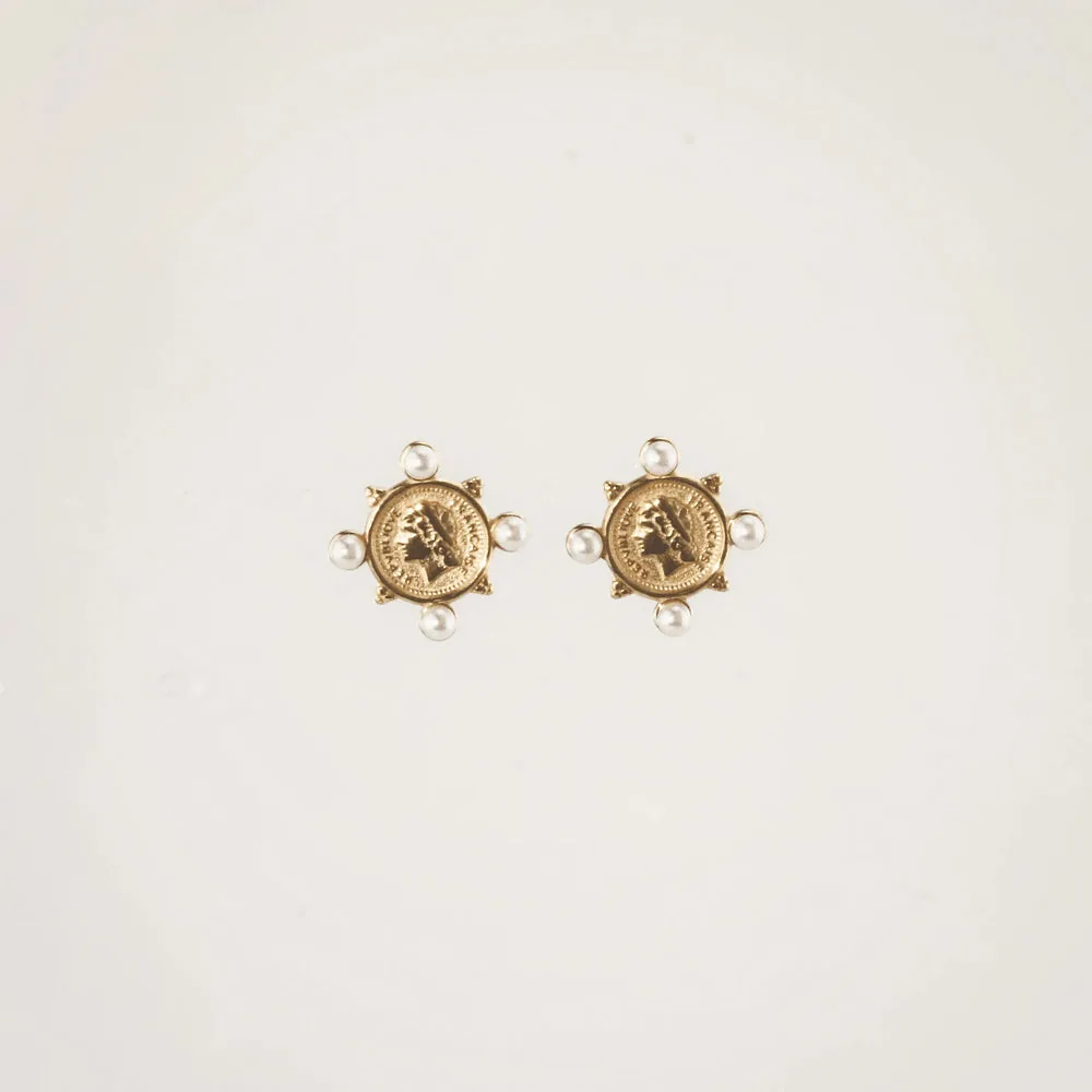 Royal Medallion Stud Earrings – Waterproof 18k Gold Plated