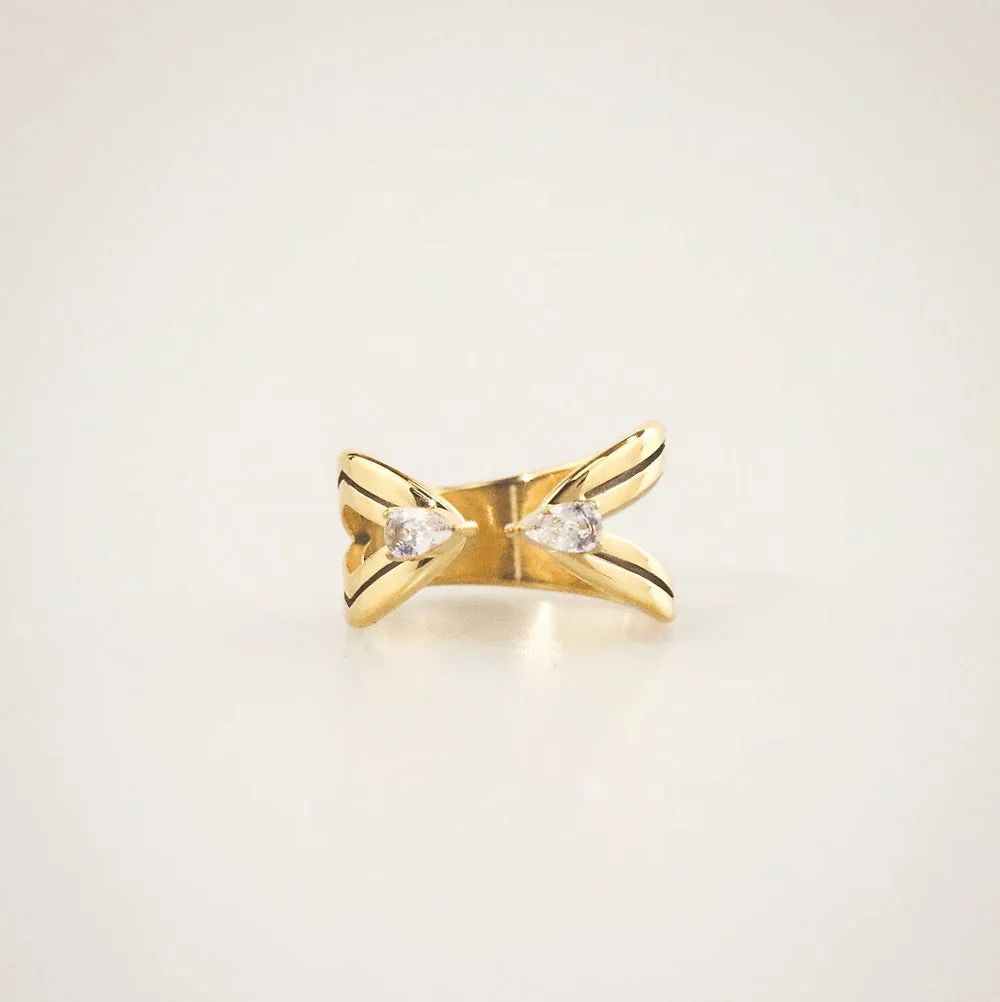 Tearlight Hug Ring - Waterproof Stainless Steel Ring