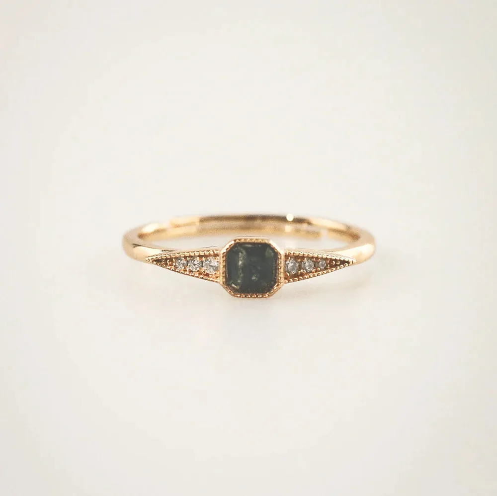 Vintage Gold Plated Aquatic Agate Ring – Adjustable