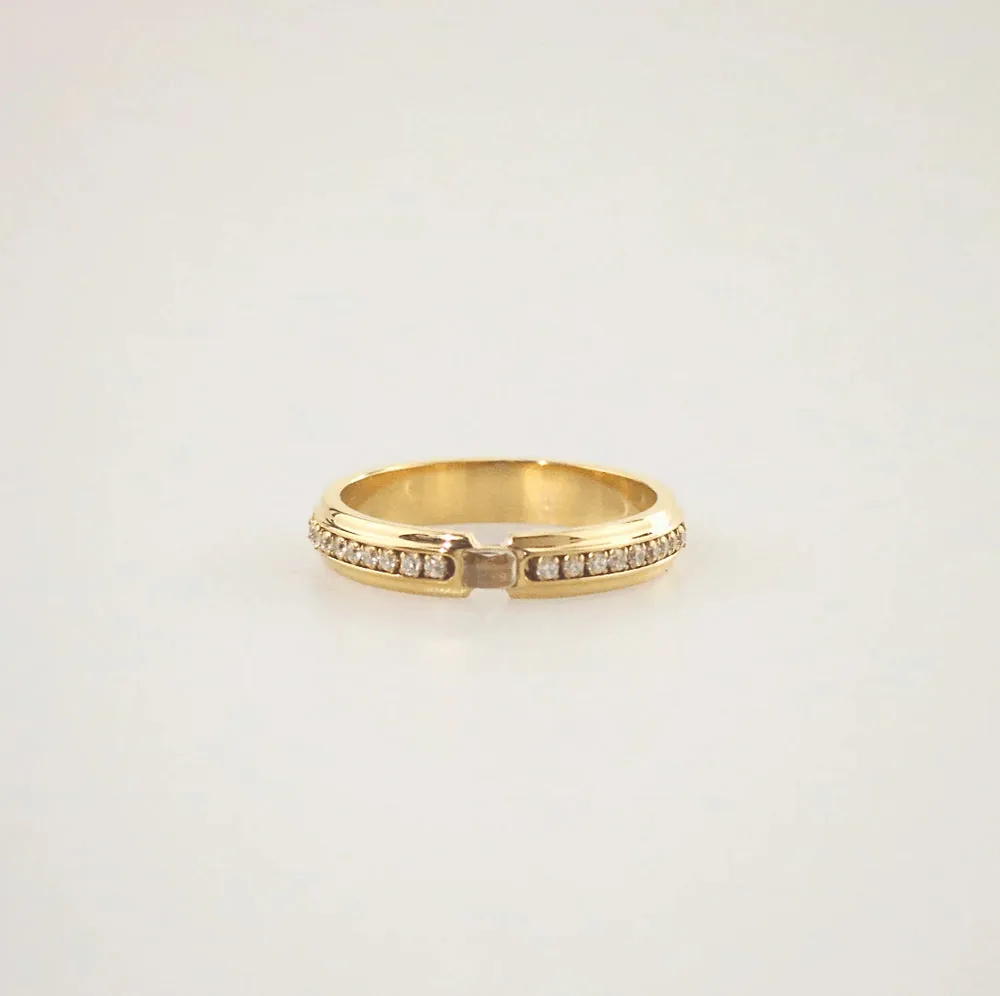 Waterproof Gold Plated Ring with Diamond Accents