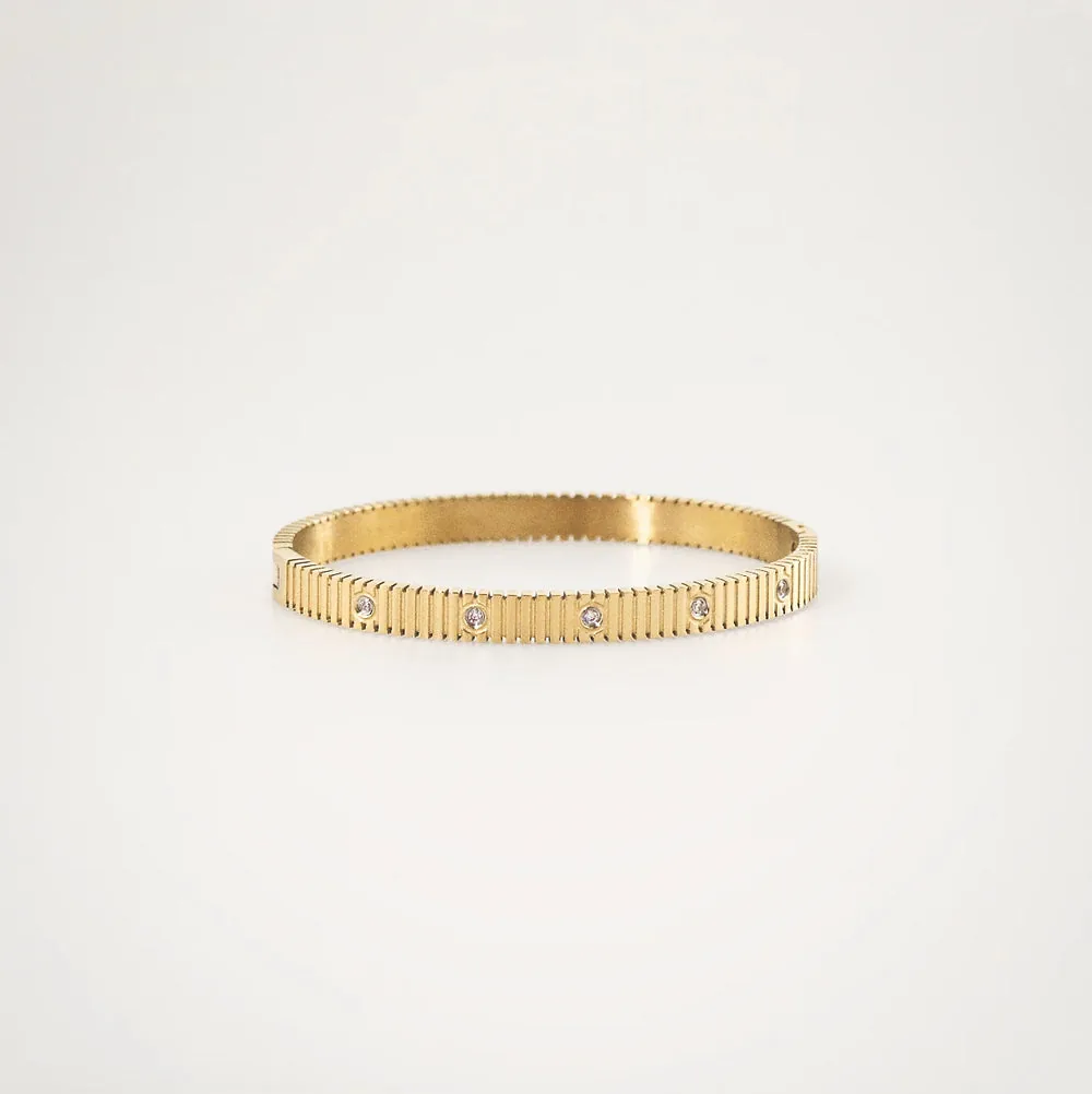 Waterproof Ribbed Crystal Bangle Bracelet