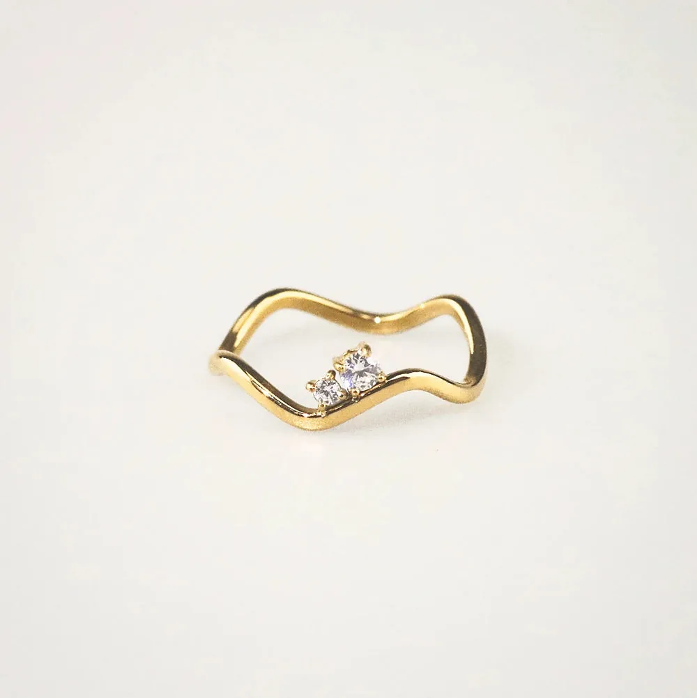Waterproof Tarnish-Free 18k Gold Plated Wave Ring