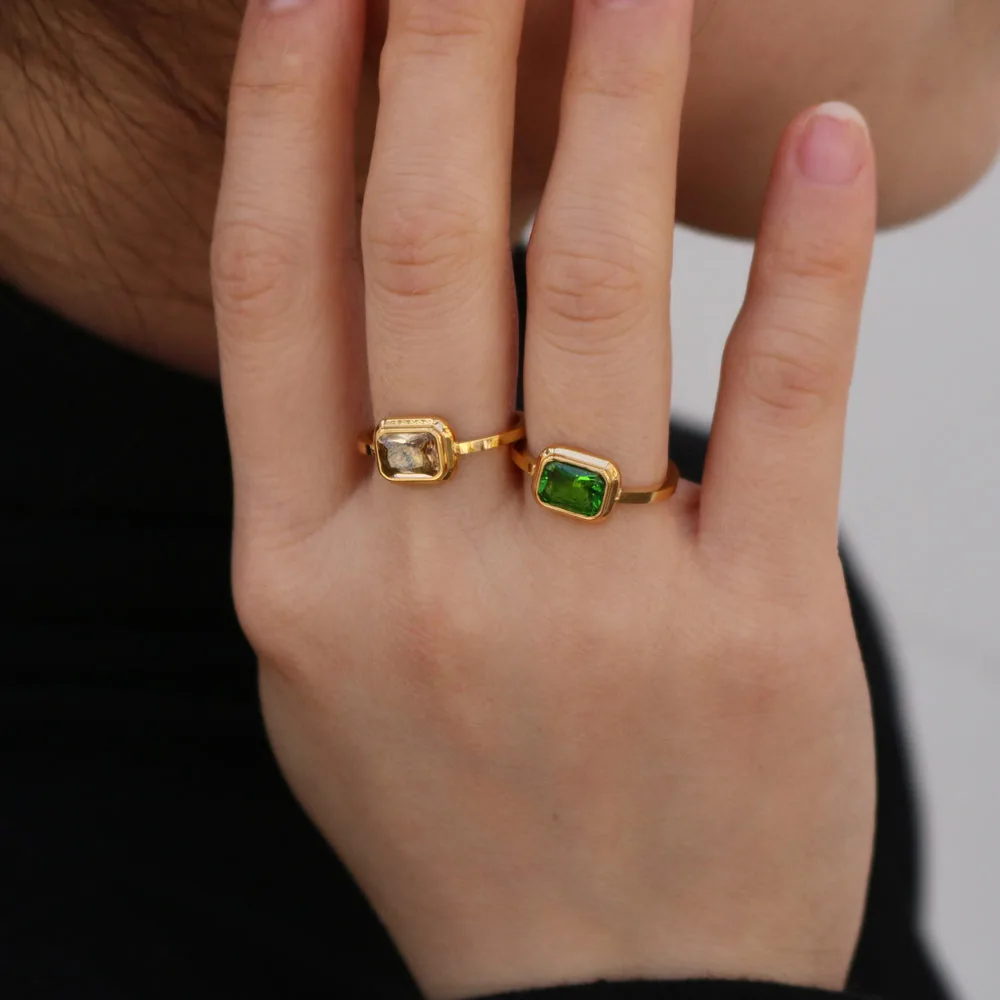 Waterproof Tarnish-Free Square Emerald Ring - 18k Gold